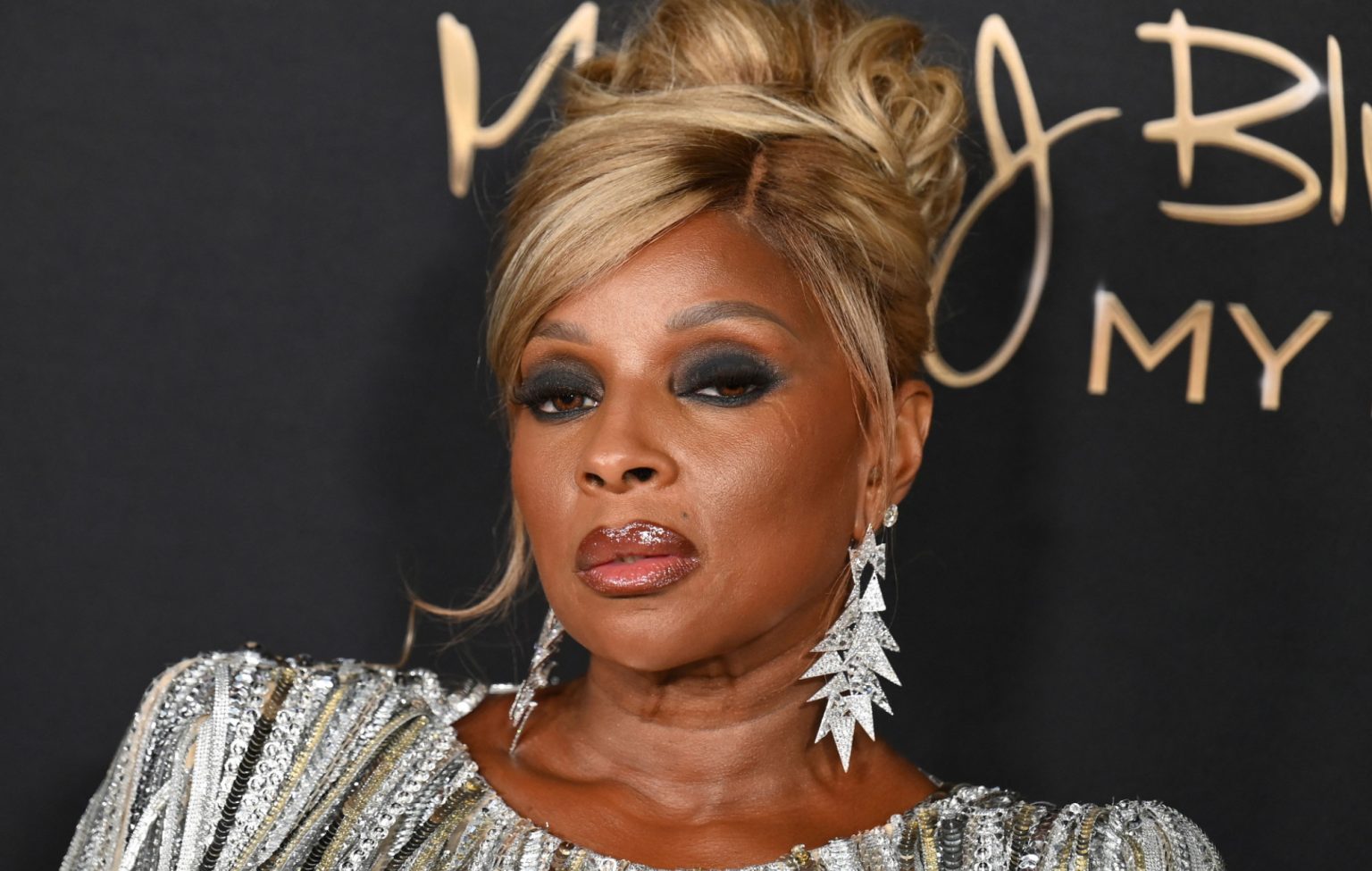 Mary J. Blige explains why she is single & childless: ‘I love my freedom’