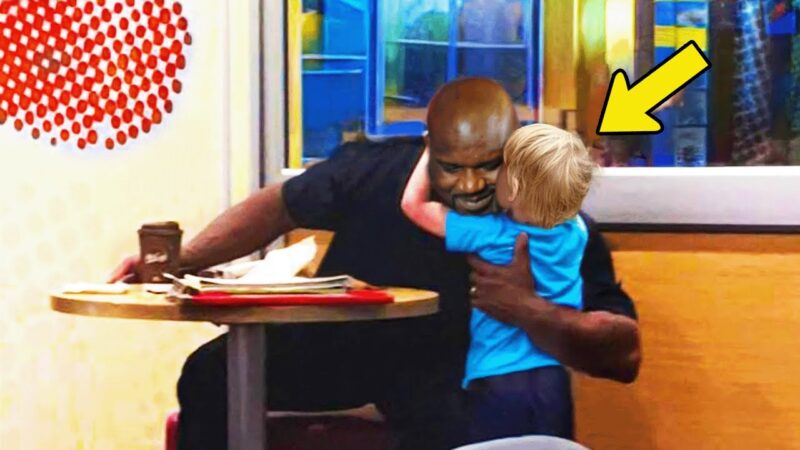 5-Year-Old Boy Whispers To Shaq In Diner, He Turns Pale & Quickly Calls 911!