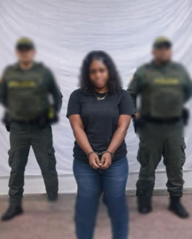 This woman was caught having se…See more
