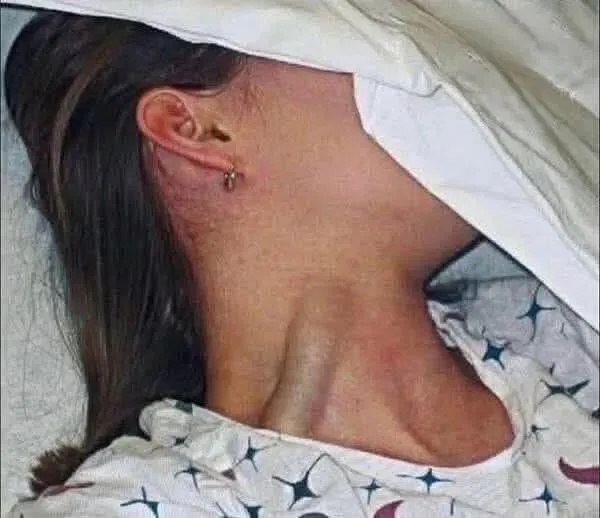 R.I.P Young woman dies at the hands of her…See more😳